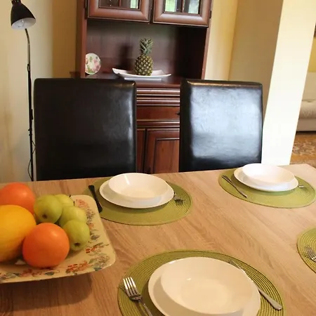 Cosy Apartament In With Free Parking アパート