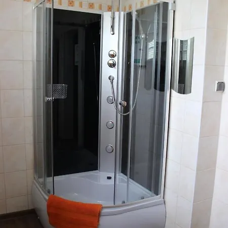 アパート Cosy Apartament In With Free Parking *